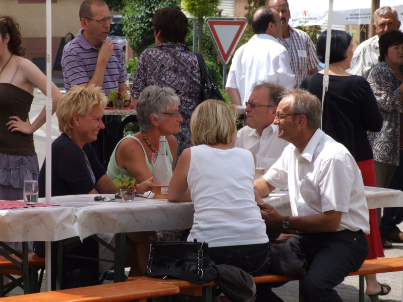 frohe Runde I.JPG