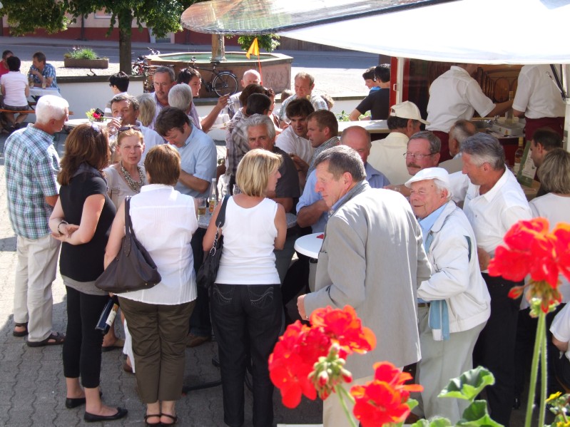frohe Runde II.JPG